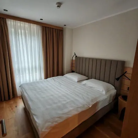 601 Ema Montera Aparthotel 3*