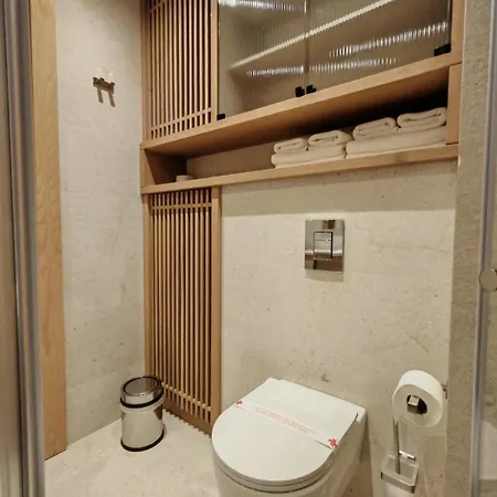 Aparthotel 601 Ema Montera