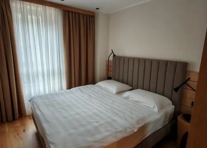 601 Ema Montera Aparthotel 3*